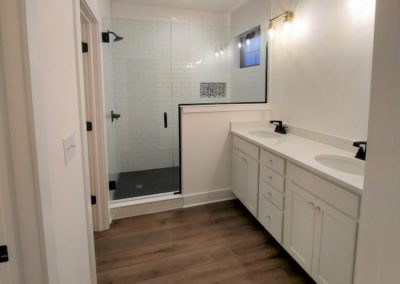 Bathroom 10